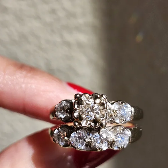 Vintage 14K Diamond Wedding Set - Picture 12 of 16